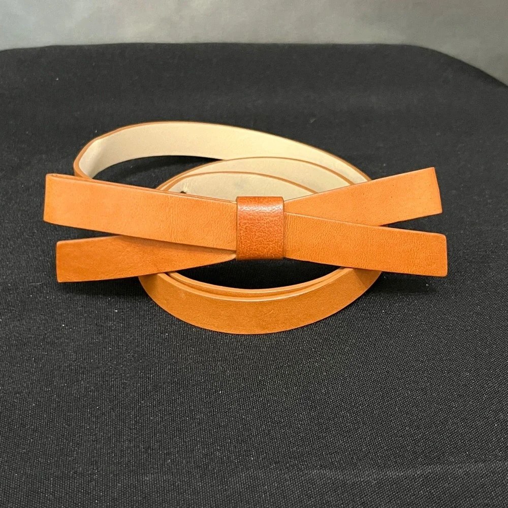 Kate Spade New York Tan Leather Bow Skinny Belt Made in Italy Small Cognac Brown